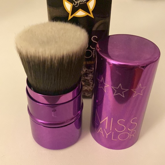 Miss Taylor Kabuki Sigma Brush Brand New in box